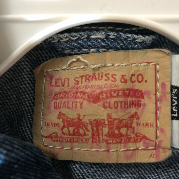 Levi toddler jacket 🧥 - Picture 2 of 4